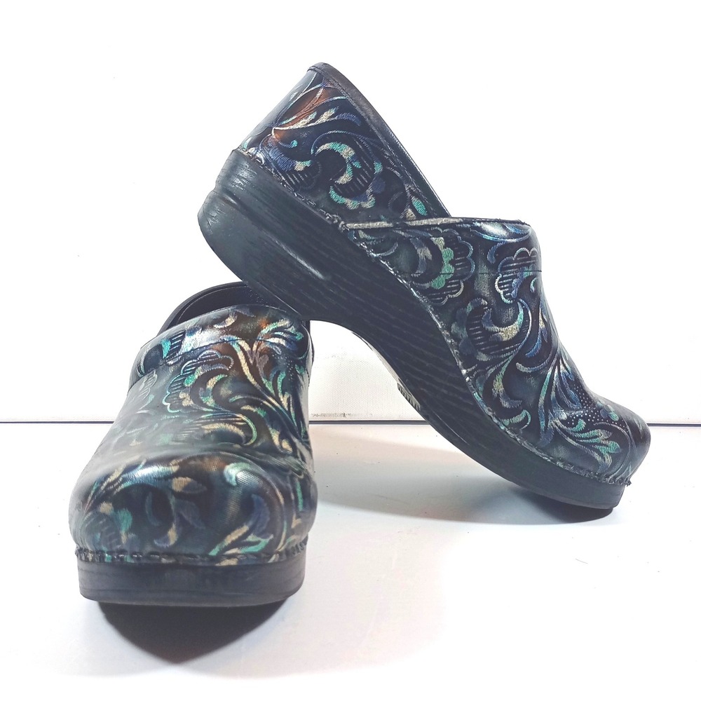 Dansko Professional Womens 38 7.5 Blue Silver Floral Leather Clogs Nursing Shoes